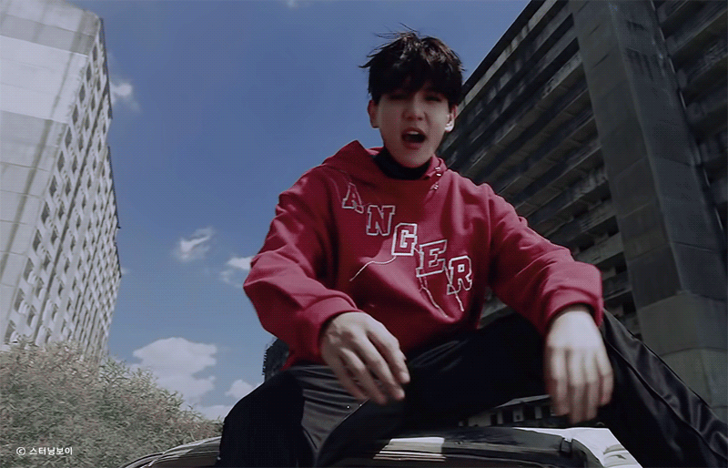 baekhyun.
