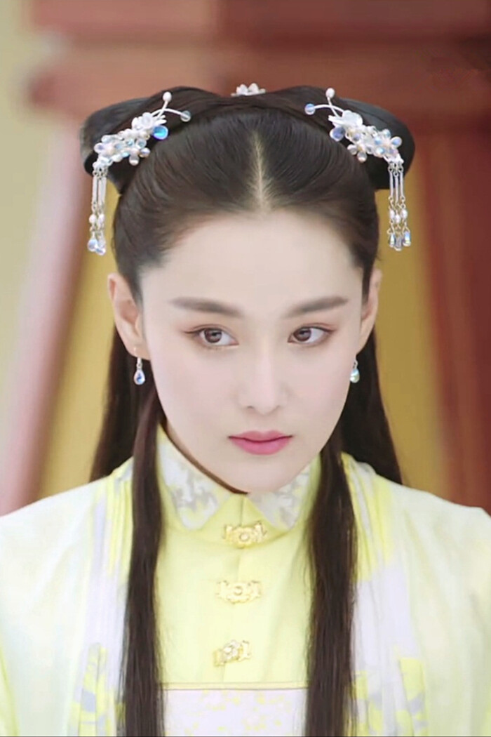 花谢花飞花满天-谢千寻-张馨予饰