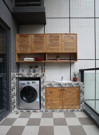 客厅阳台洗衣机