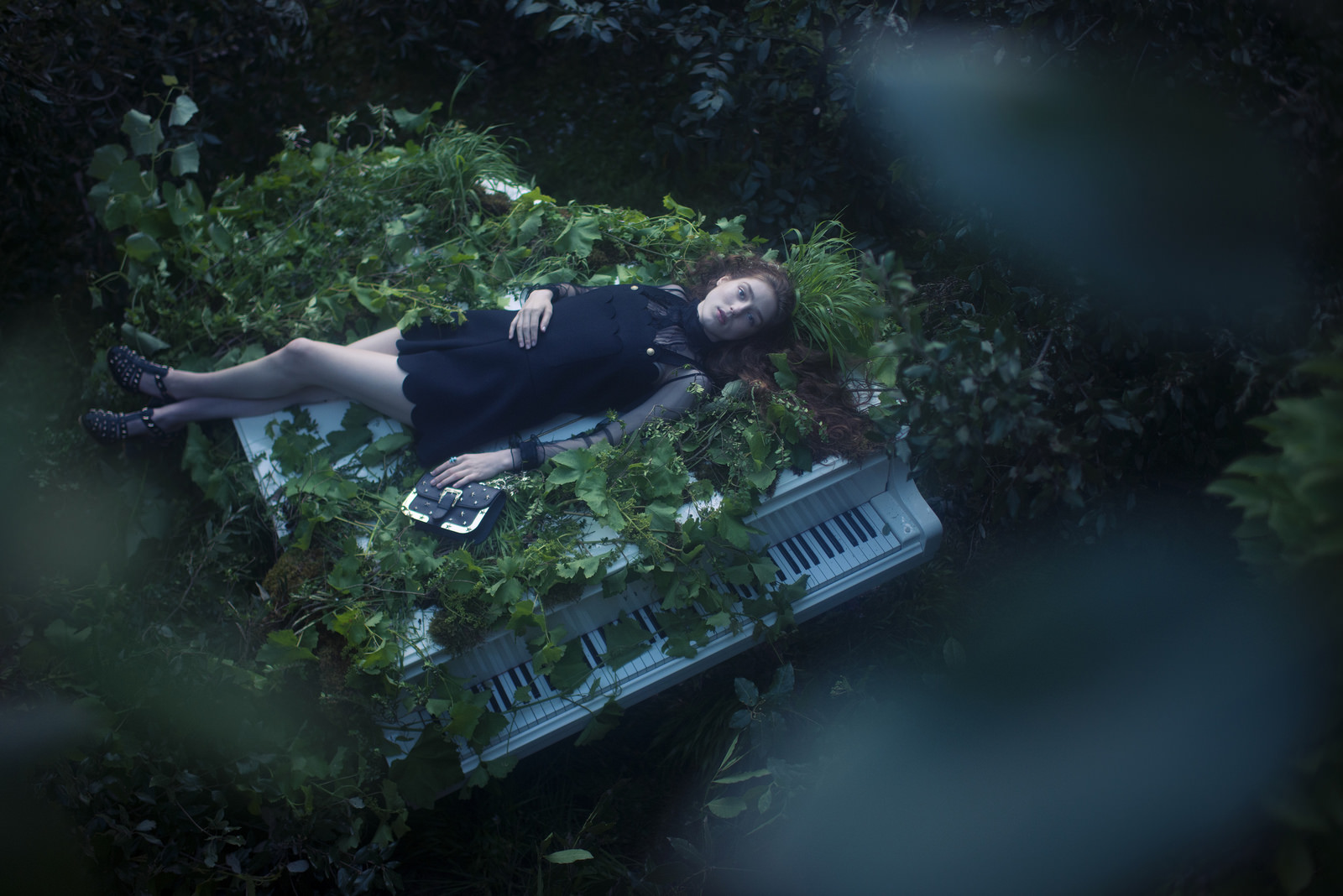 birdy for redvalentino fw16  - 堆糖,美图壁纸兴趣社区