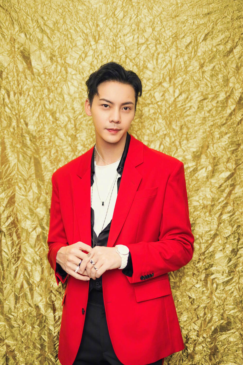 【陈伟霆 william chan】180215 央视春晚 3344 x 5016 px (图源