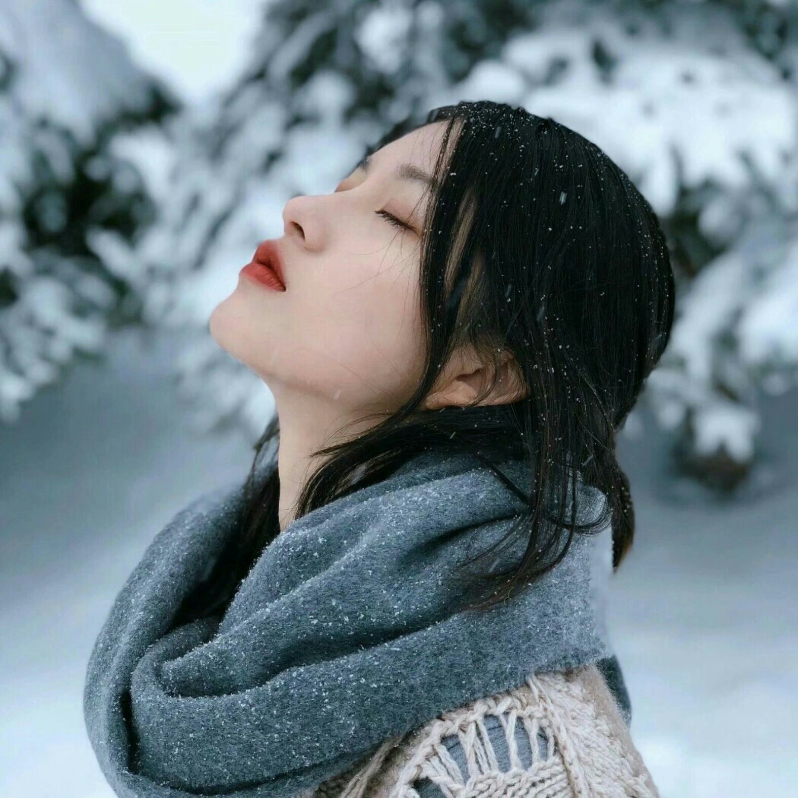 又酷又美又可爱的女生头像