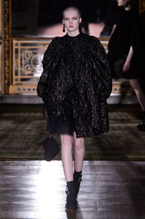 2016秋冬伦敦时装周:西蒙娜·罗莎 (simone rocha) 女装秀