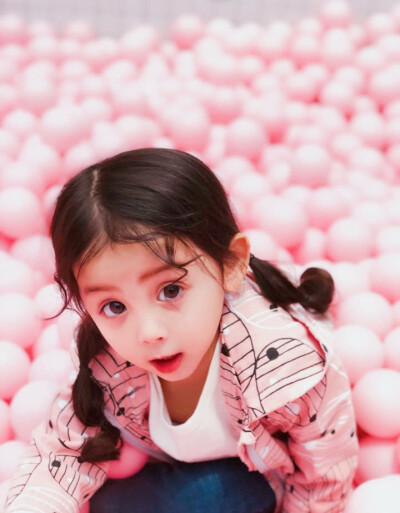 萌娃沈佳昕头像