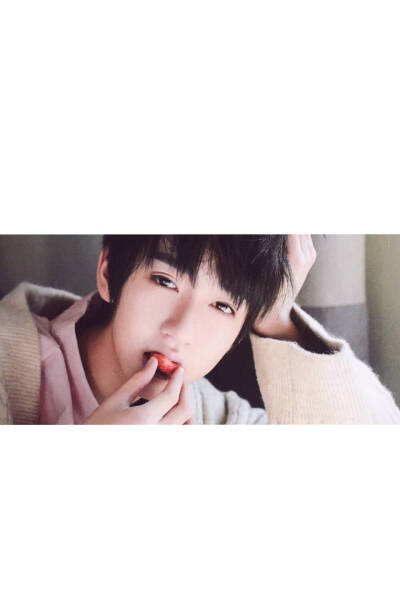萌兔子贺峻霖了解一下