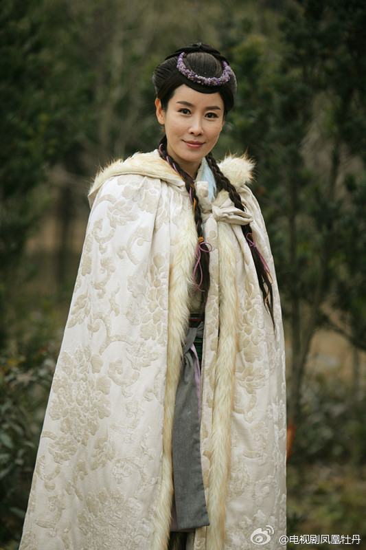 古装大剧《凤凰牡丹》