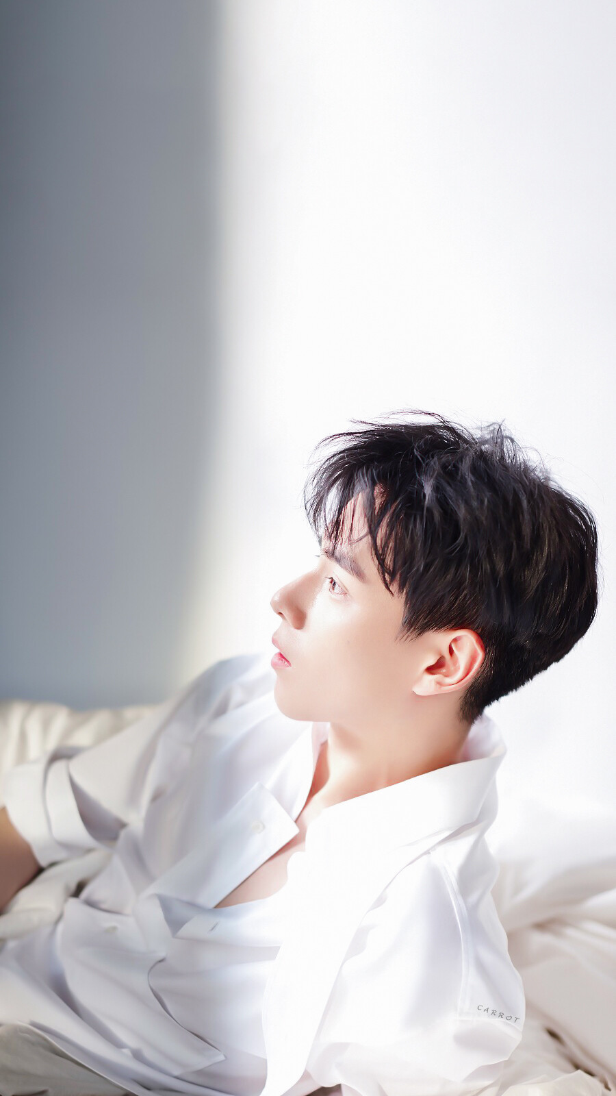 胡一天 修图(cr:carrot)