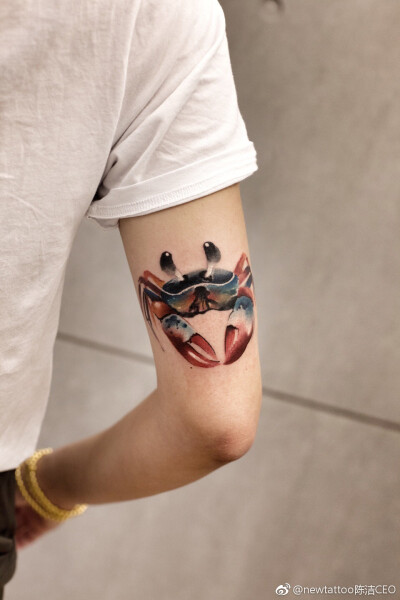 螃蟹纹身图案手臂图片