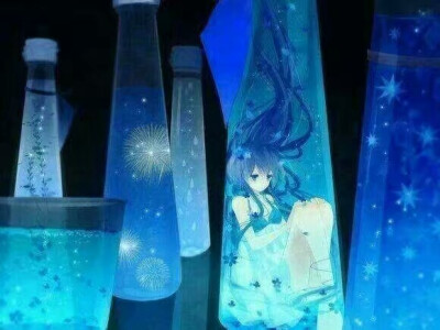 二次元 少女 瓶子 深蓝长发 深蓝色系