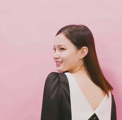 李遐怡头像
