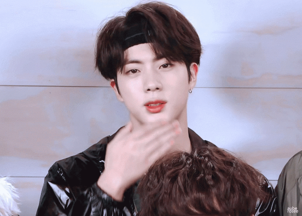 jin金硕珍bts防弹少年团收下来自worldwidehandsome的手kiss