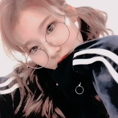 >凑崎纱夏 >sana 女爱豆头像.拿图点赞喜欢收藏