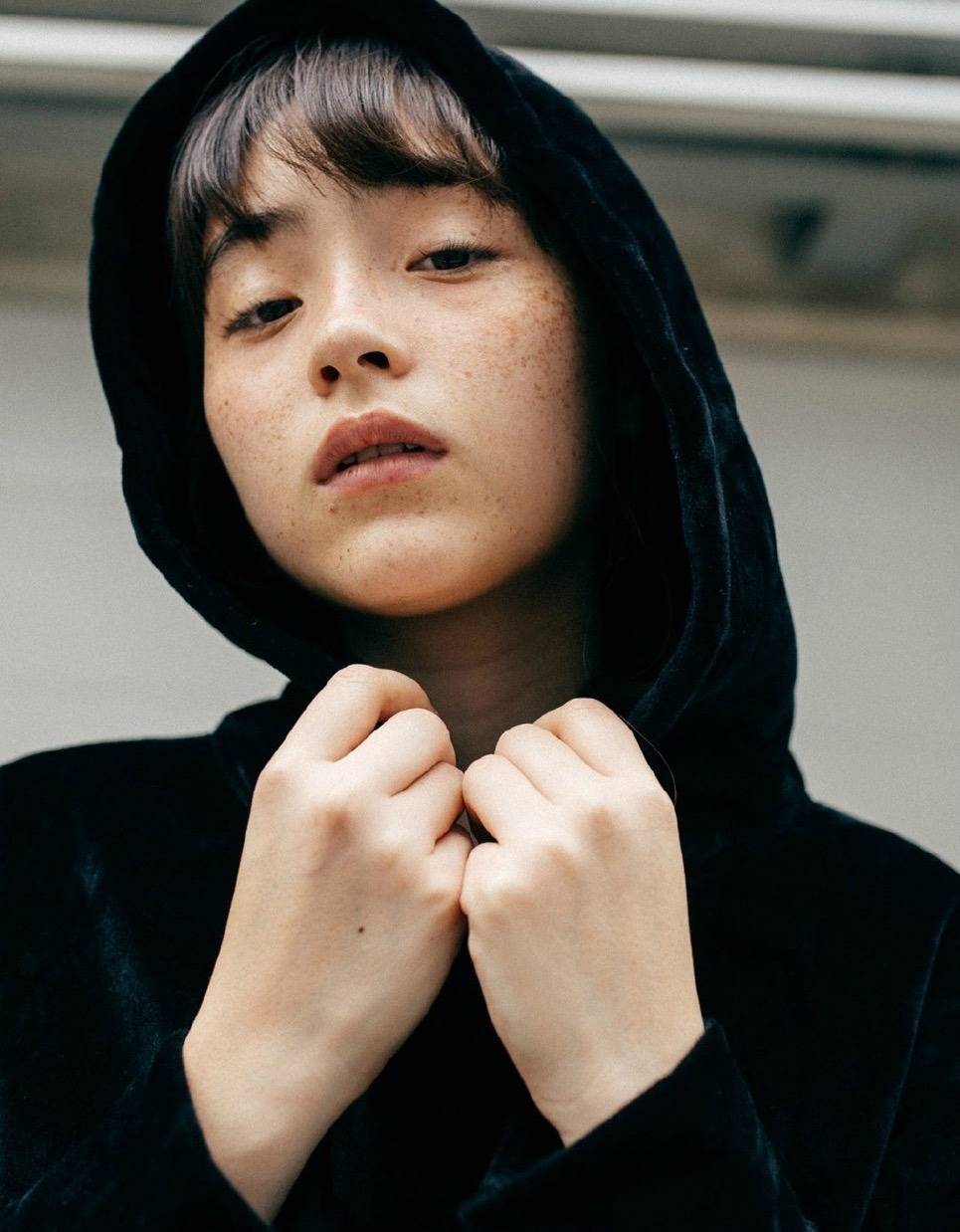 世理奈