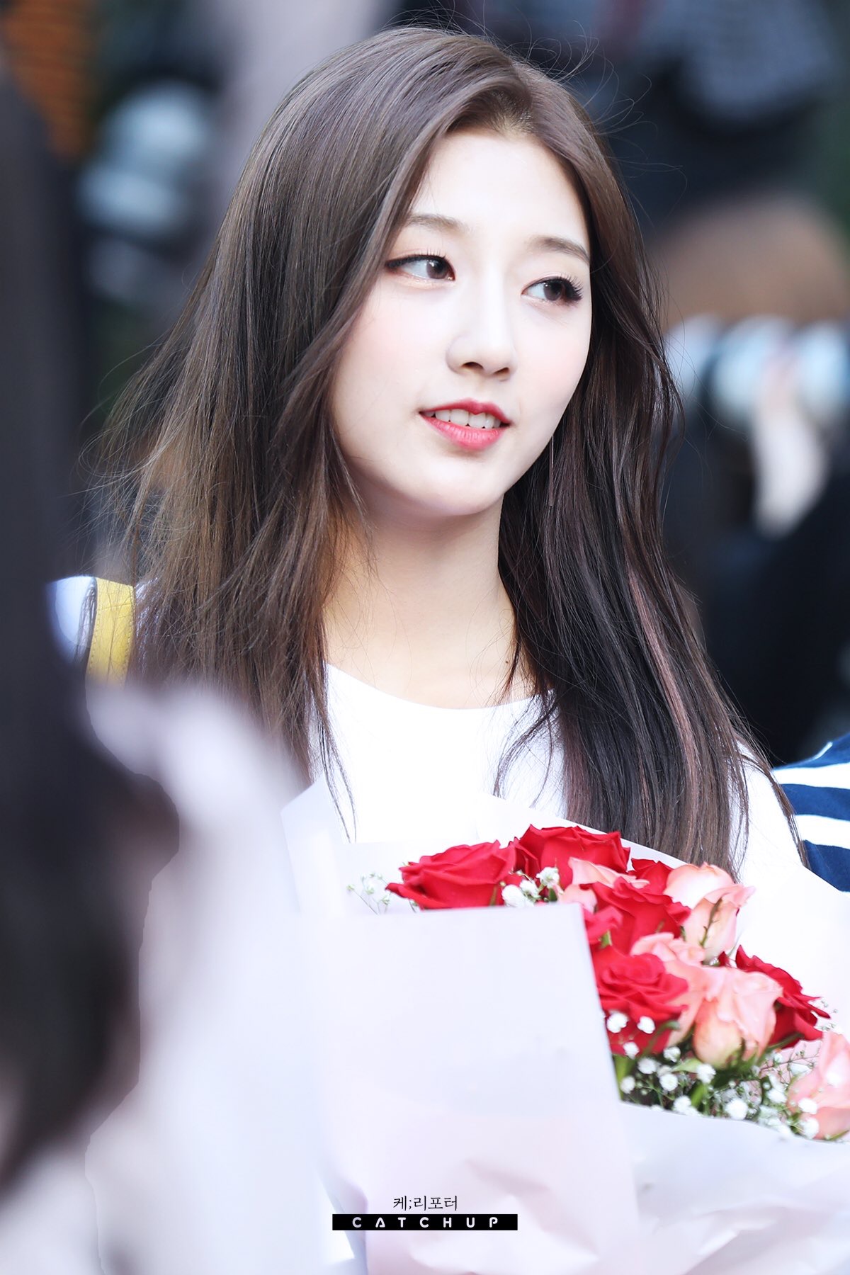 lovelyz 郑艺仁