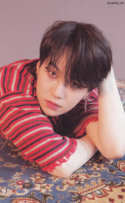 闵玧其suga