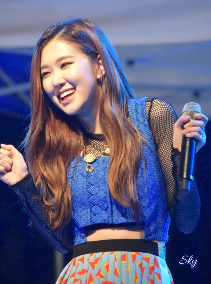 180516 明知大学户外校庆 rose