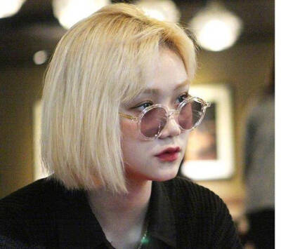 亚麻白金色短发参考,发色比较适合皮肤白的女生 67 676767