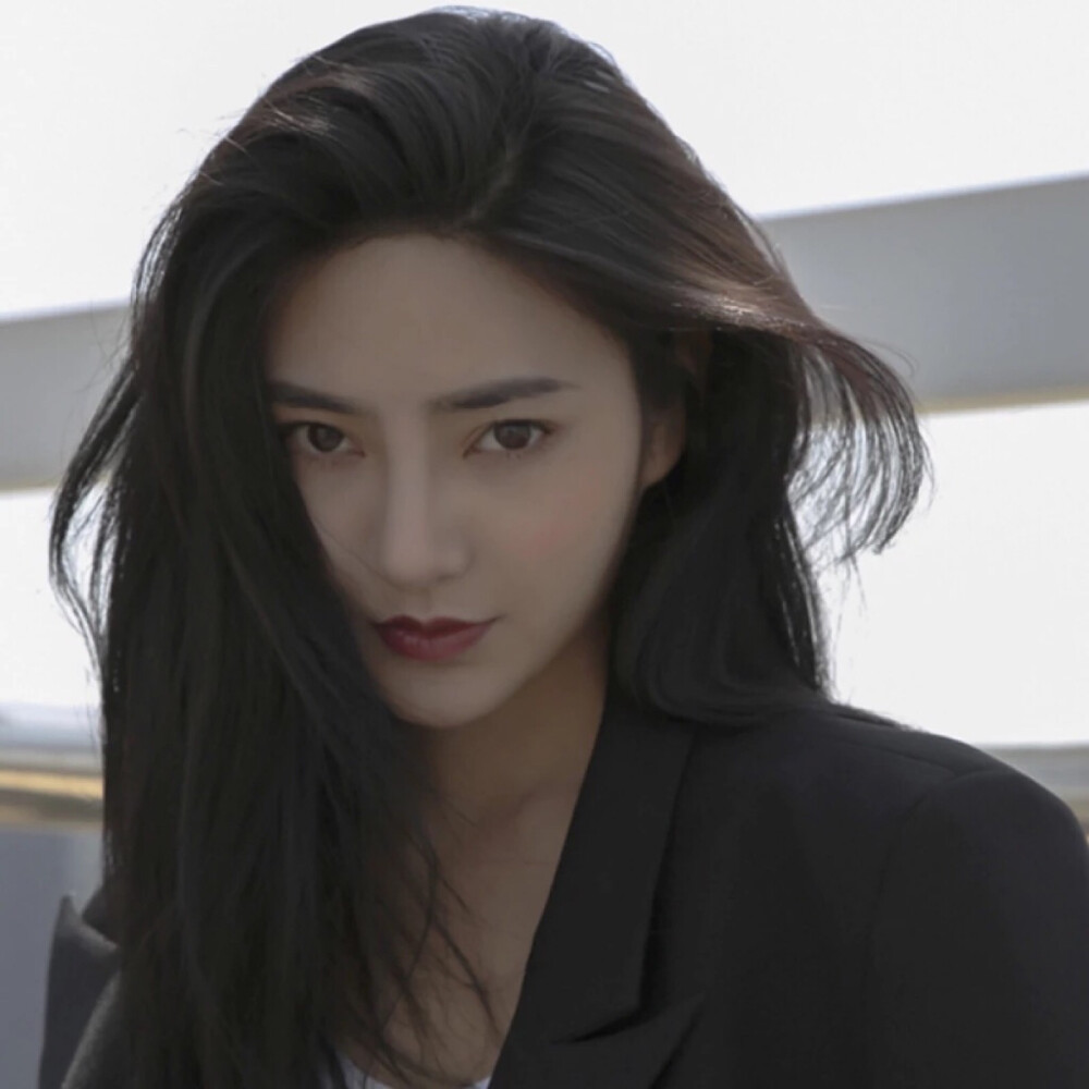 这句话给117位粉丝中的女孩们:你一定不要被庸俗.