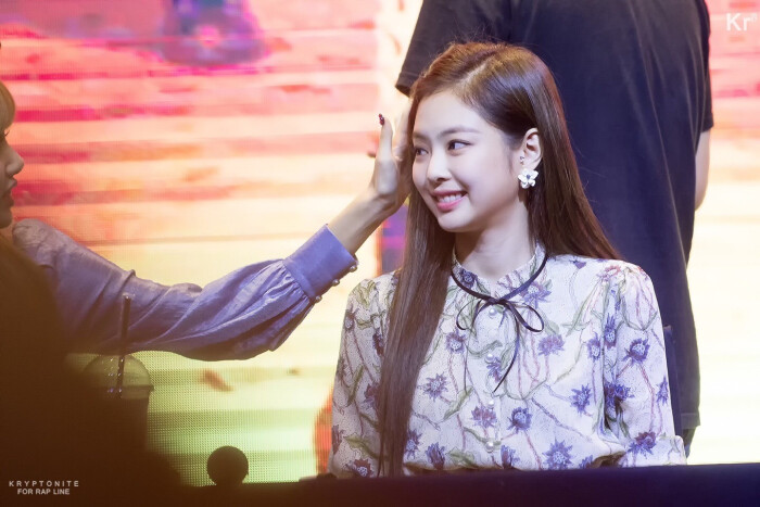 blackpink 金智秀(jisoo),金智妮(jennie),朴彩英(rosé),lisa