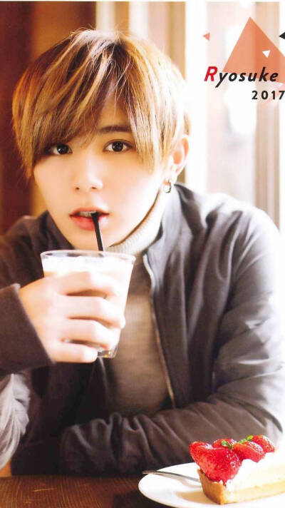 山田凉介32