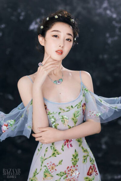 芭莎珠宝/蒋梦婕