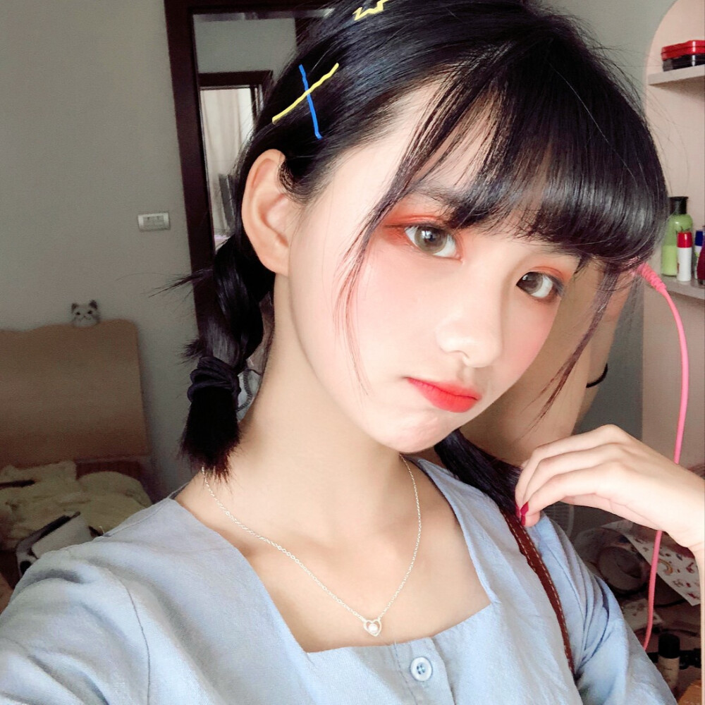 韩系 女生 欧美 半身 唯美 遮脸 镜子照 中式风 安静 可爱 卖萌 个性