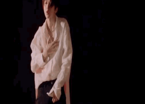 蔡徐坤跳舞动态图图片