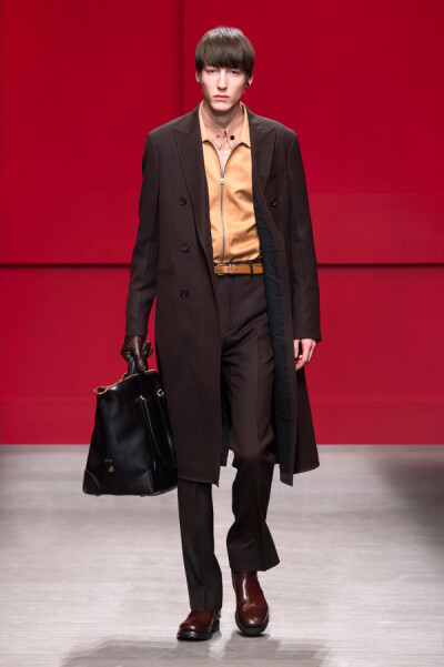 paul andrew联合男装设计总监guillaume meilland,呈现了他就任集团