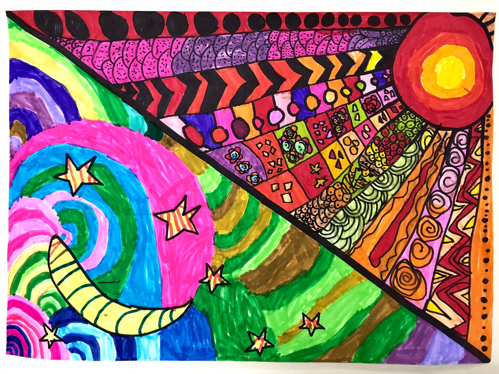 孩子们画的太阳与月亮 用冷与暖的颜色与点线面的方式表达