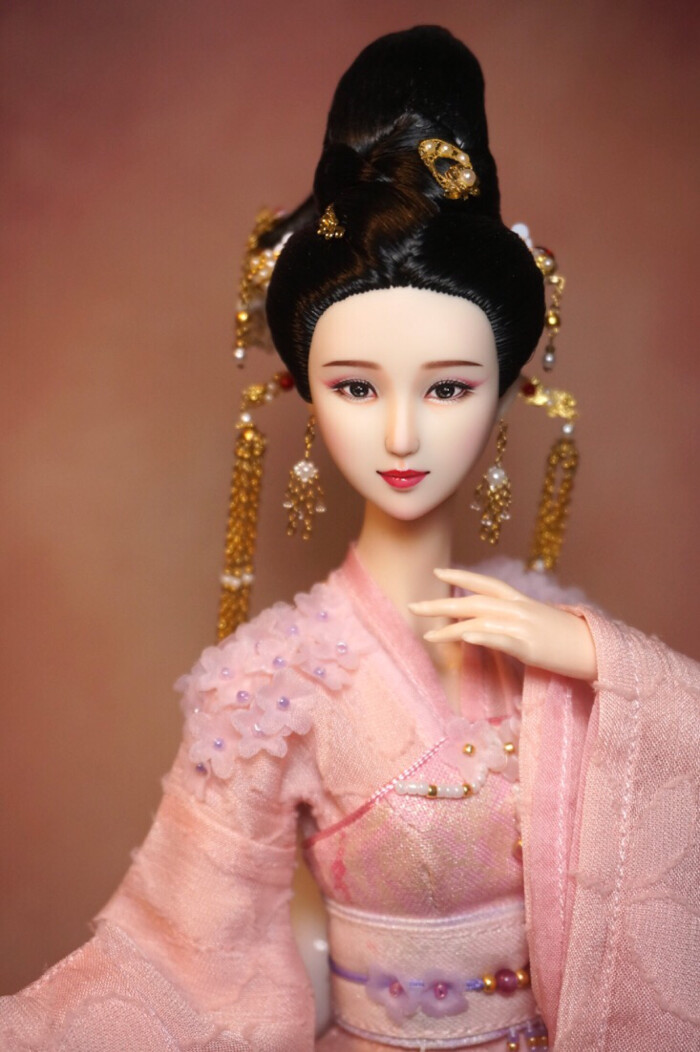 高级古装娃娃obitsu图片
