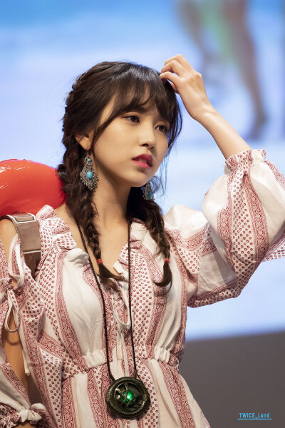 mina名井南