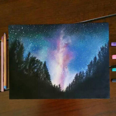 彩铅笔和色粉画出的星空,太美丽!