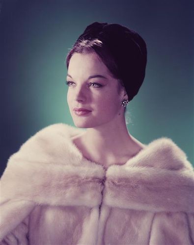 穿皮草的罗密施耐德