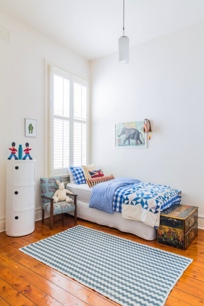 以白色为主调的儿童房纯净甜美,正如儿童的心灵一般干净美好.