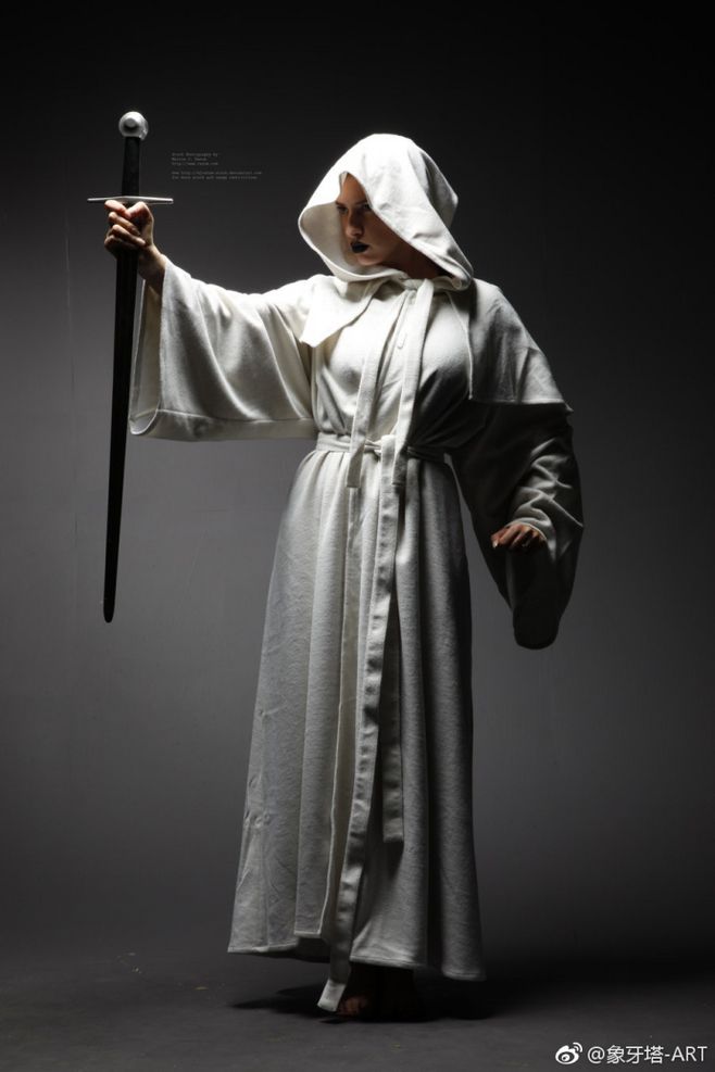 速写参考白袍女法师练习布褶的绝佳