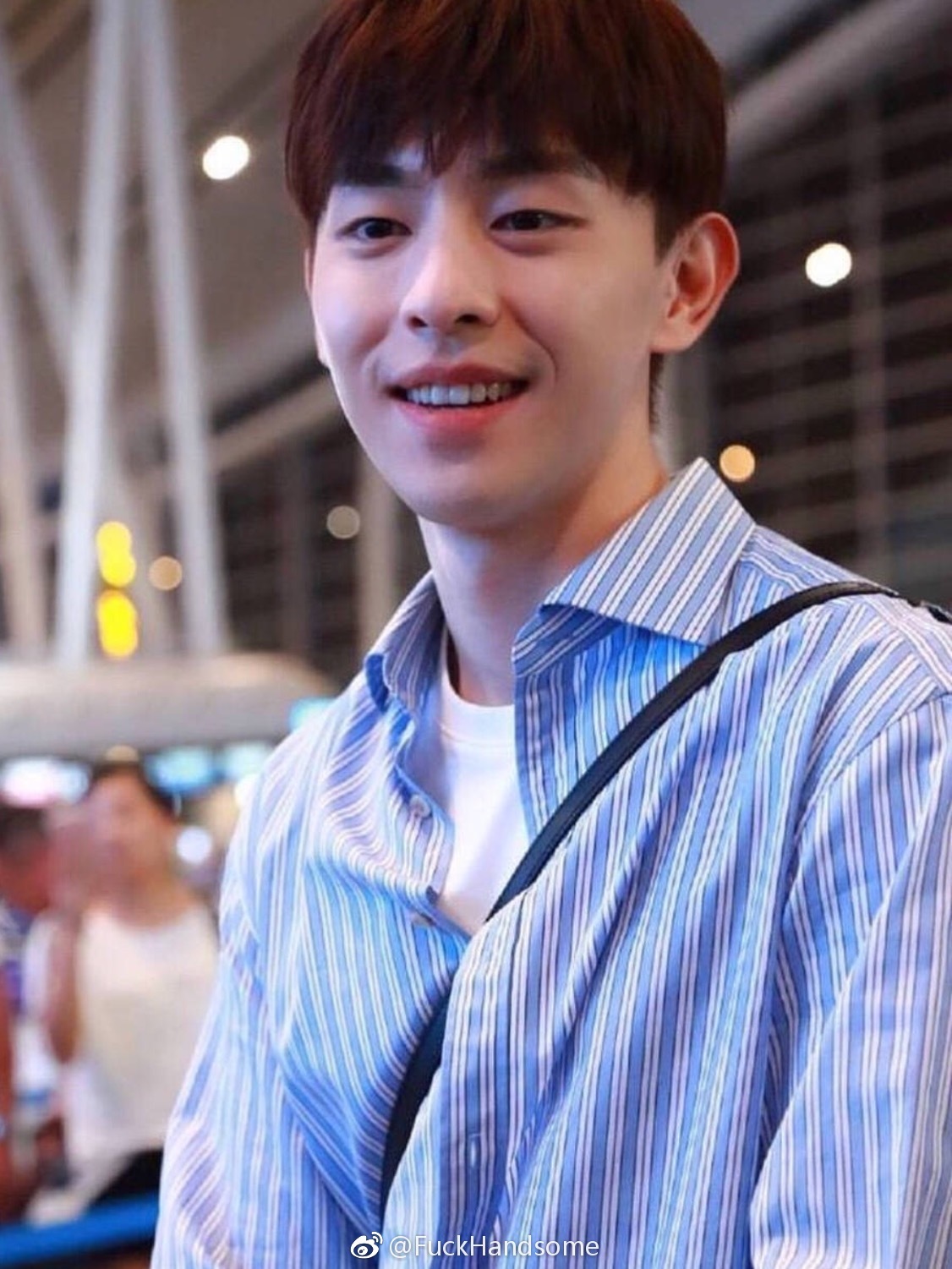 今天也是为邓伦颜值尖叫的一天[给你小心心]
