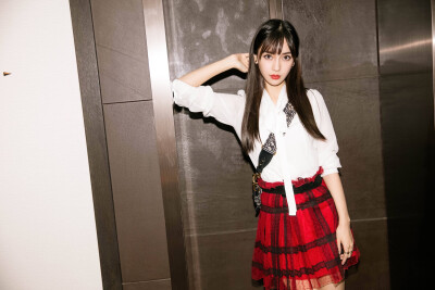 angelababy芭莎慈善