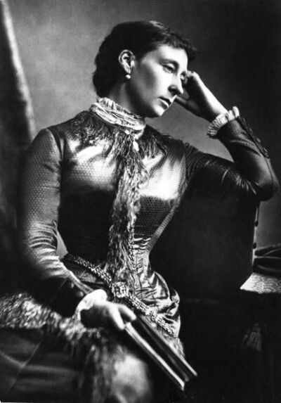 英国爱丽丝公主,(爱丽丝·莫德·玛丽;1843年4月25日