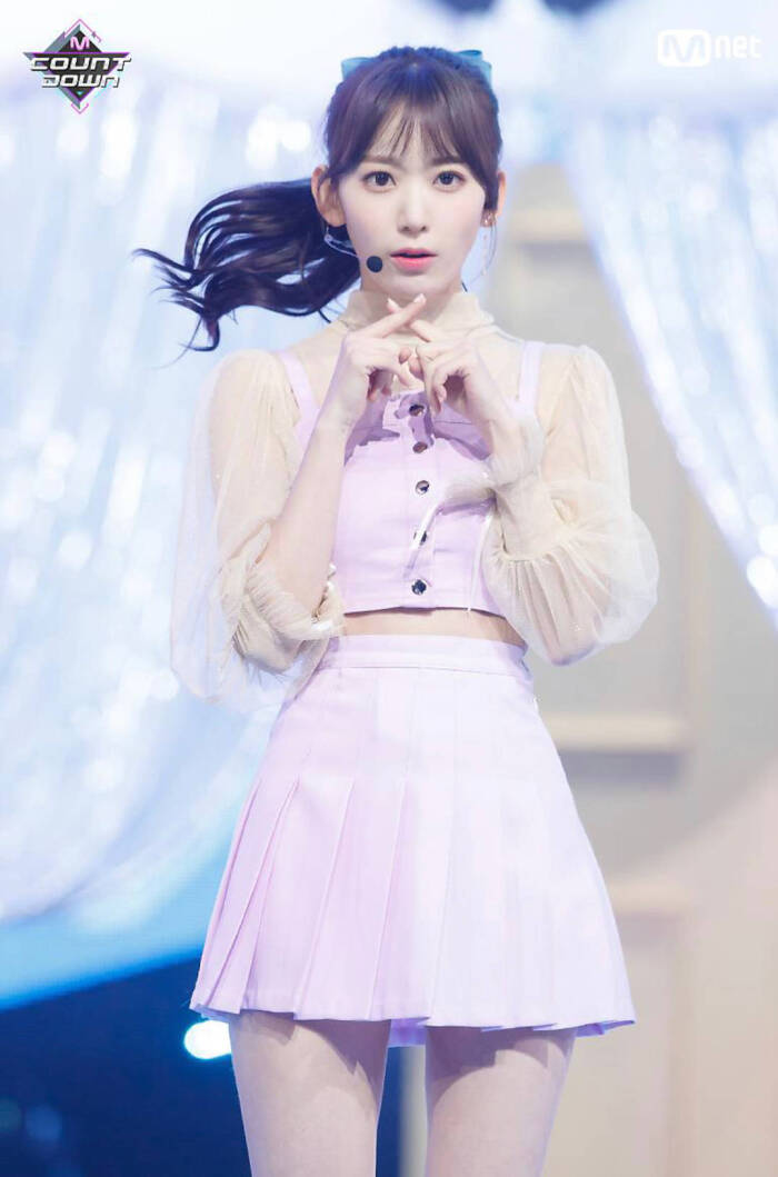 izone 宫脇咲良