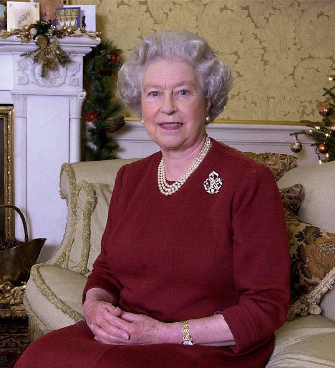 the queens christmas broadcasts