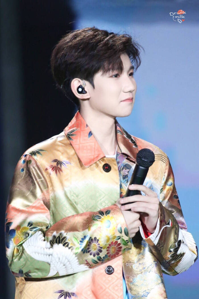 王源bornfree十八岁演唱会