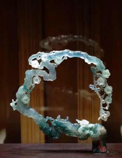 清玻璃种翡翠喜迎仙客摆件——北京故宫博物院藏品清玻璃种翡翠