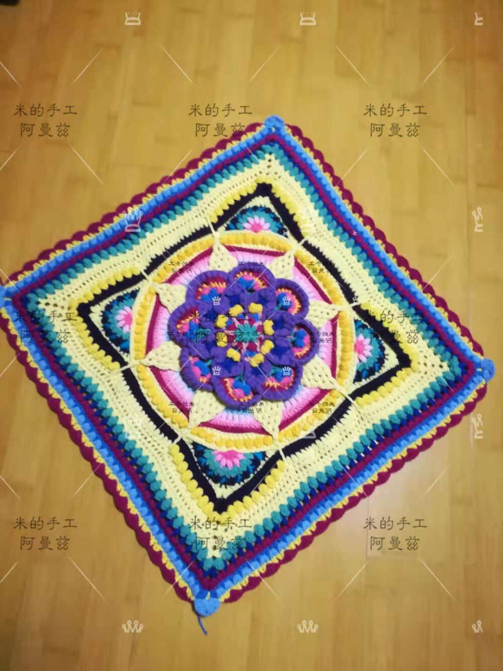 钩针抱枕曼陀罗