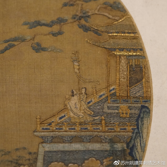 宋《瑶台跨鹤图册页》最华丽精彩的部分是亭台楼阁, 特点是铺针地上叠