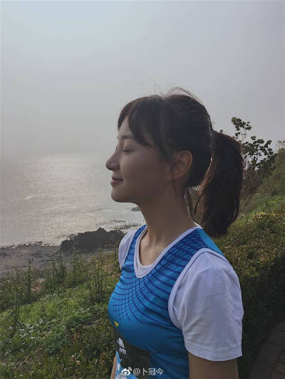 卜冠今头像