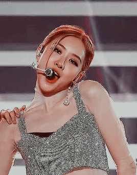 gif】blackpink是yg entertainment于2016年8月8日推出的女子演唱组合