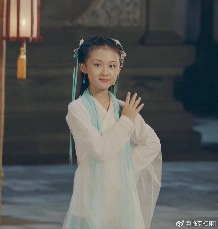 周漾玥饰演青儿《七仙女下凡》
