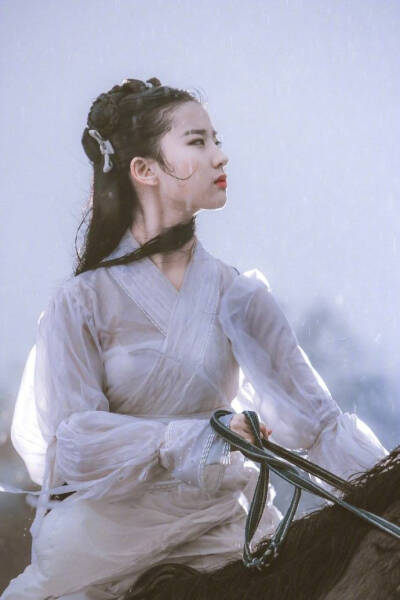 人间仙女刘亦菲神雕侠侣小龙女