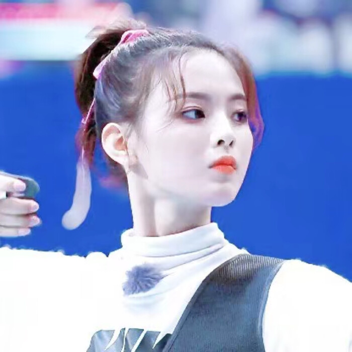 火箭少女101杨超越