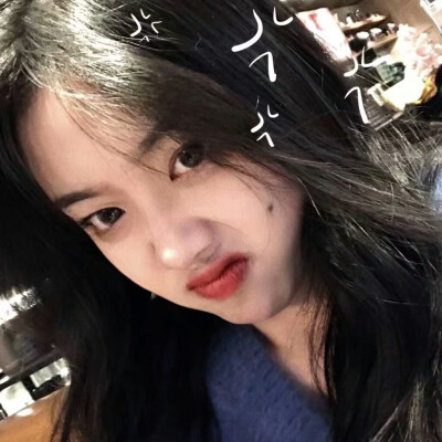 头像 简约 干净 女生